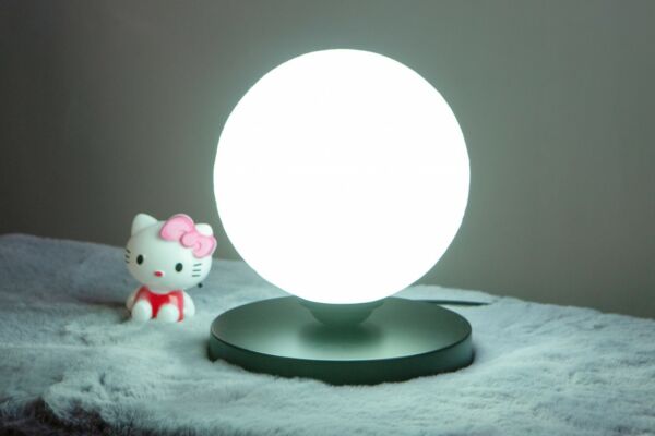 أبجورة مودرن شكل القمر أسود