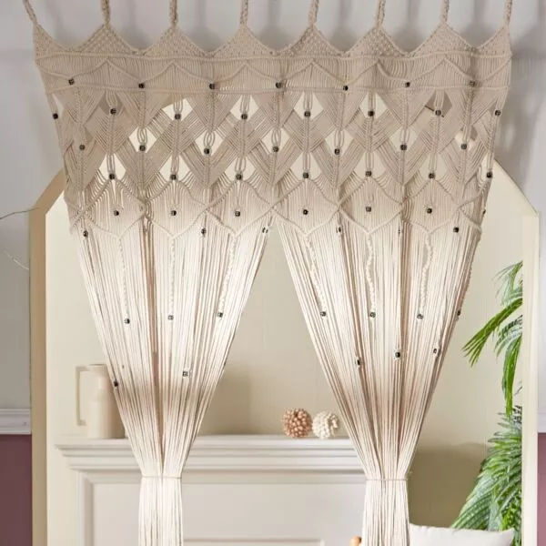 ستارة مكرمية مزينة بالخرز - 112x215 سم