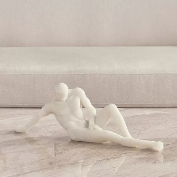 تمثال رجل - أميرة أرتيميست