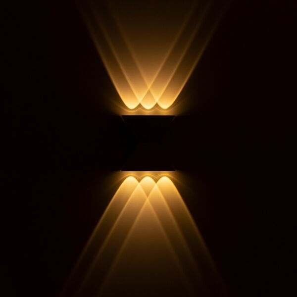 إضاءة جدارية سور مثلثين 6 لمبات اطار ابيض