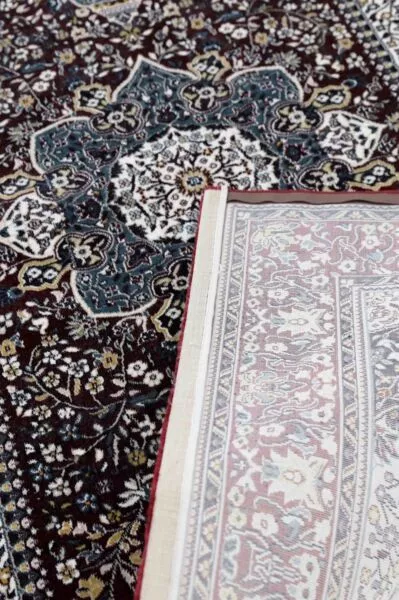 سجاد كلاسيك سوبر الماسـيا - أحمر ومتعدد الالوان