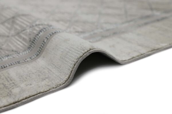 سجاد كلاسيك الندى تركي - ابيض ومتعدد الالوان