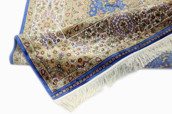 سجاد كلاسيك سوبر حرير تركي - بيج وازرق