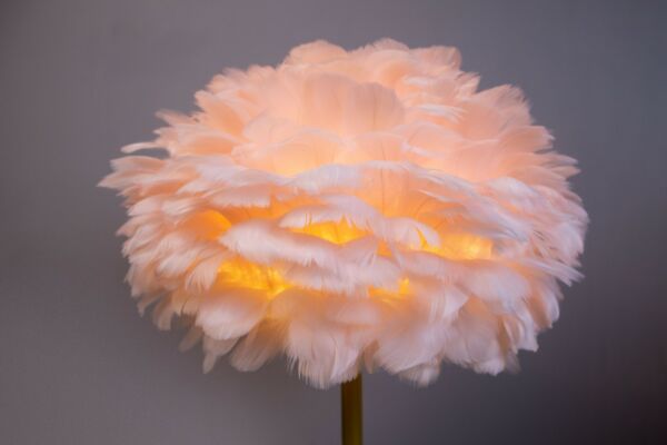 أبجورة طاولة مودرن ريش زهري