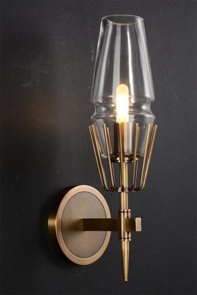 إضاءة جدارية مفردة شايلوت