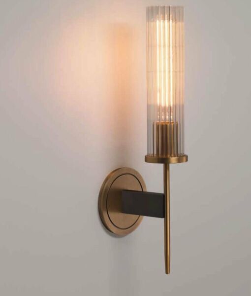 إضاءة جدارية جونثان