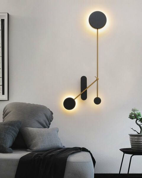 اضاءة جدارية ديسك فورم ثورم- اسود وذهبي