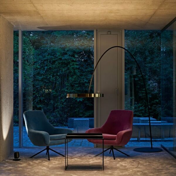 ستاند إضاءة لارجو