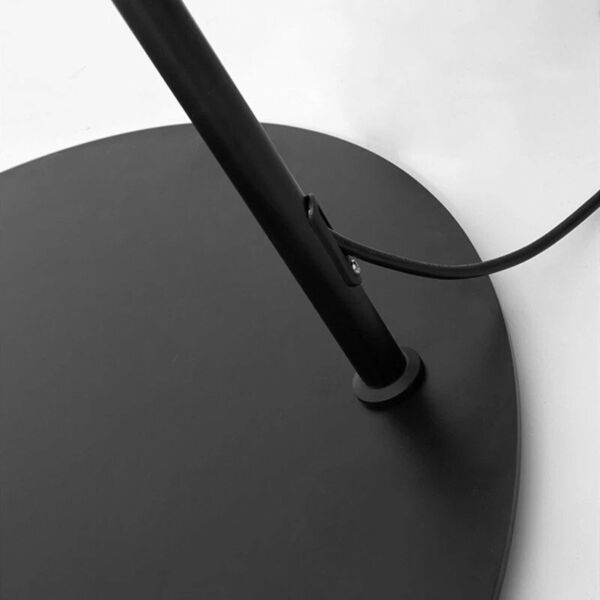 ستاند إضاءة لارجو