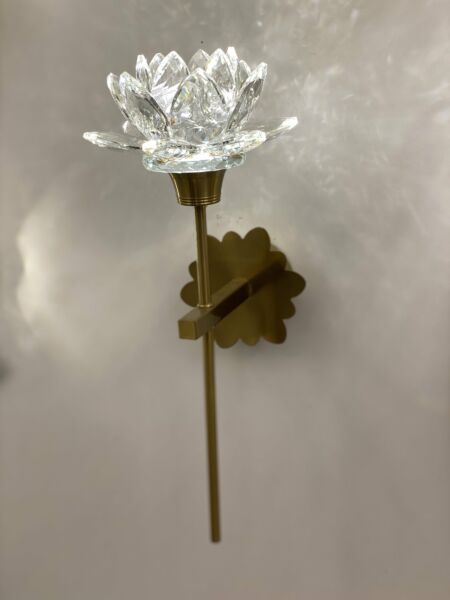 إضاءة جدارية لوتس - ذهبي