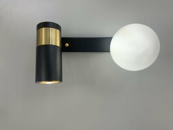 إضاءة جدارية فوكس - اسود