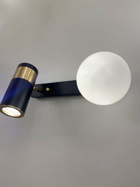 إضاءة جدارية فوكس - اسود