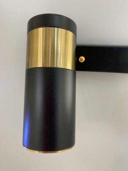 إضاءة جدارية فوكس - اسود