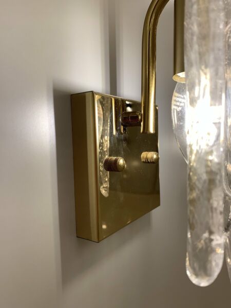 إضاءة جدارية كولومبيا - ذهبي