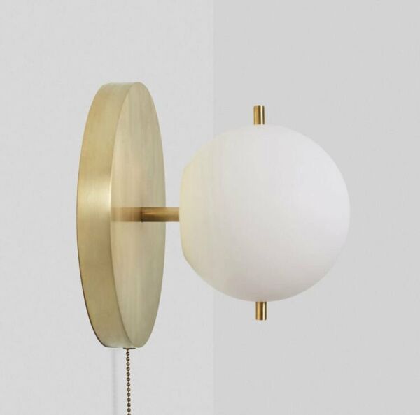 إضاءة جدارية جستن مع حبل تشغيل - ذهبي