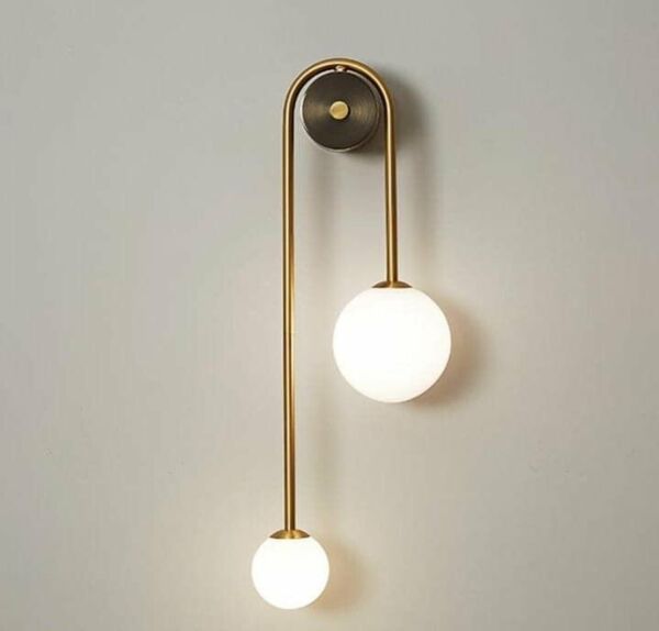 إضاءة جدارية دييجو - ذهبي واسود