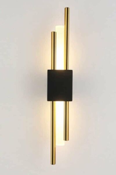 إضاءة جدارية بلاك ايفا - ذهبي واسود