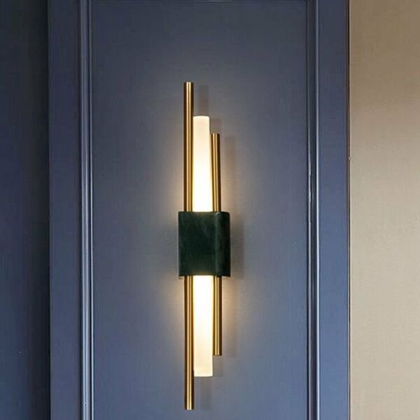 إضاءة جدارية بلاك ايفا - ذهبي واسود