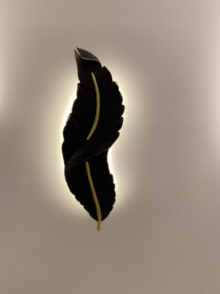 اضاءة جدارية بلاك فيذر 40سم