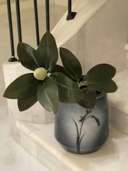 فازة من السيراميك - أسود