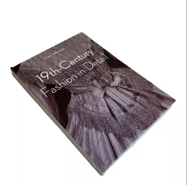 كتاب ديكور 19 سينتشري فاشن ديتيل