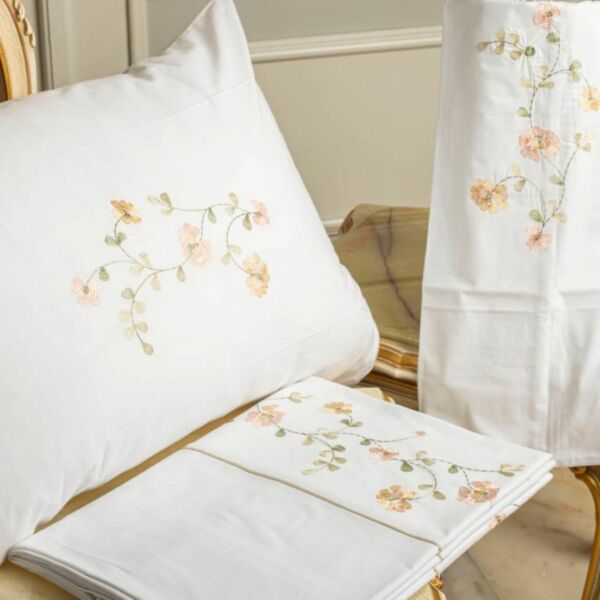 طقم غطاء سرير 200 غرزة 6 قطع باستل فلاور - أبيض