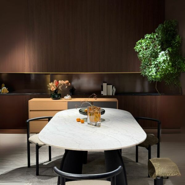 طاولة طعام وينجز 8 كراسي - أسود