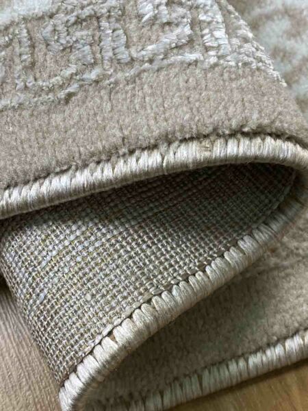 سجاد سوليد - بني وكريمي وذهبي