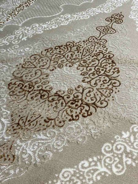 سجاد سوليد - بني وكريمي وذهبي