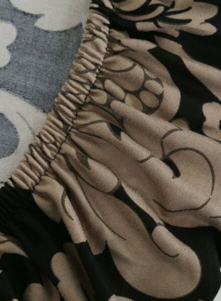 غطاء كرسي مطاطي بطباعة كلاسيكية بني وأسود