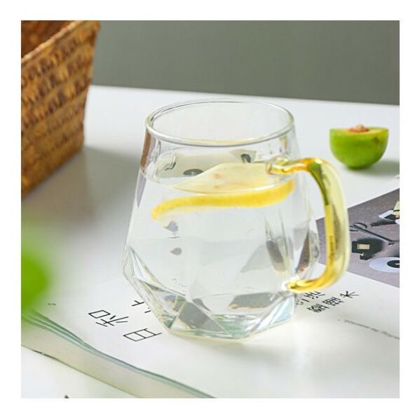 كوب زجاج من شور بتصميم ماسة - شفاف