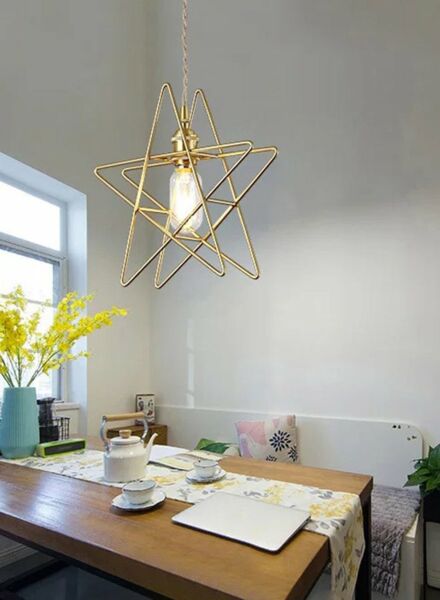 إنارة معلقة شكل نجمة - ذهبي