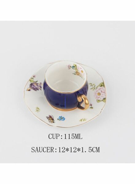 كوب مع الصحن بتصميم أوراق شجر