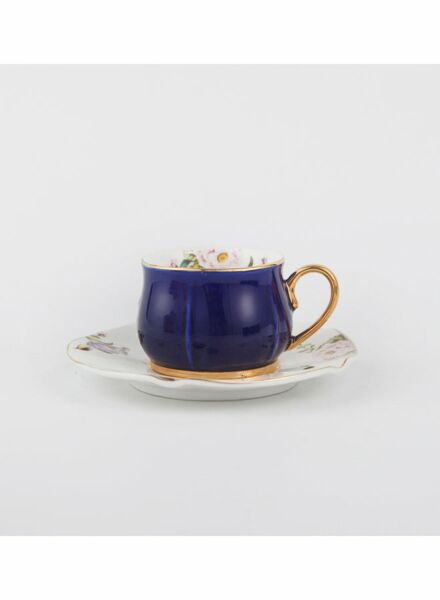 كوب مع الصحن بتصميم أوراق شجر