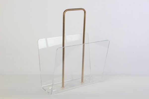 حامل كتاب قاجو