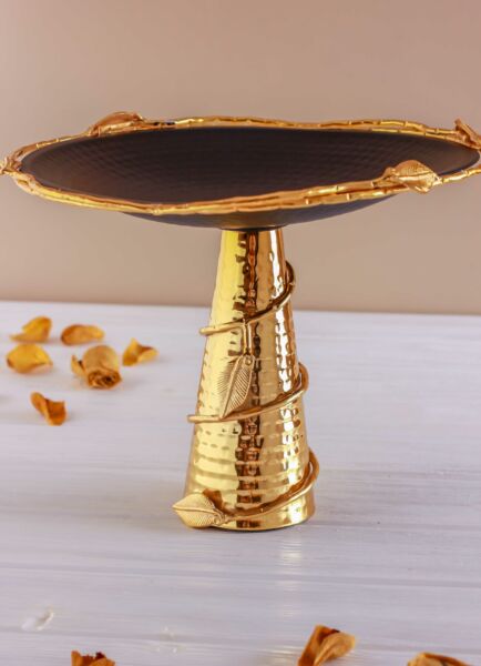 حامل تقديم سترايكنغ - أسود وذهبي كبير