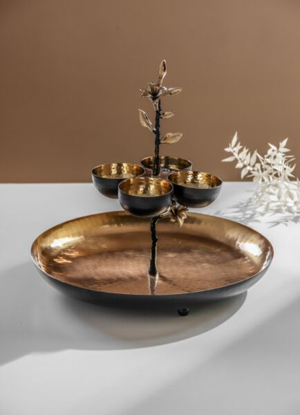 طبق تقديم ليلي