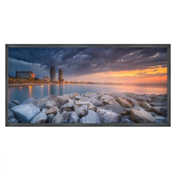 لوحة قماشية بتصميم بحر مع برواز اسود سادة