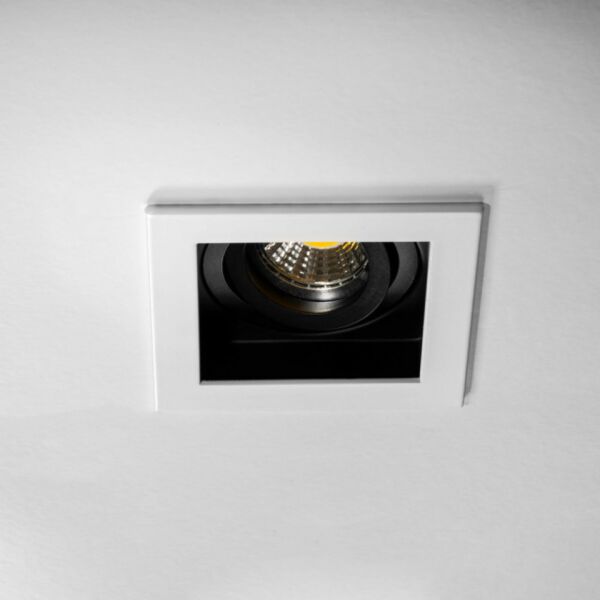 سبوت لايت مفرد اسود اطار ابيض