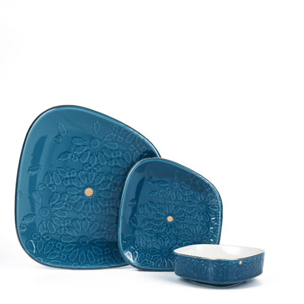 طقم عشاء ل6 أشخاص من مجموعة إكرام - 18 قطعة - أزرق