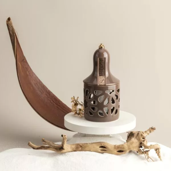 حامل شموع صغير مع غطاء كايلا من نور - بني