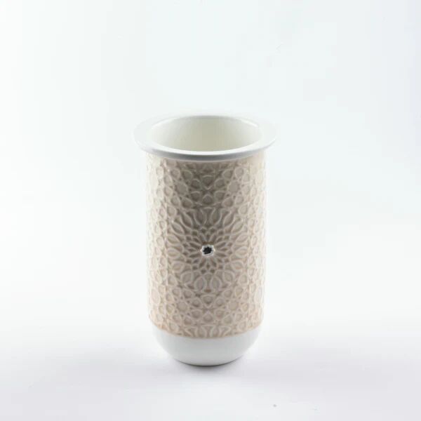 فازة زهور حجم صغير من اصالة - كريمي وفضي