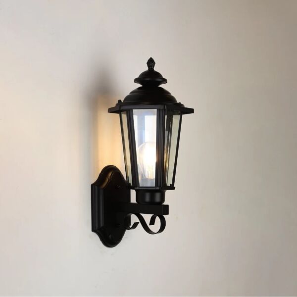 فانوس جداري للإضاءة الخارجية - اسود