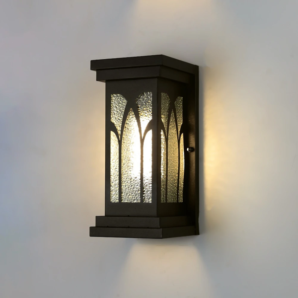 فانوس جداري اسود ليو