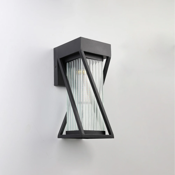 فانوس جداري اسود اريس