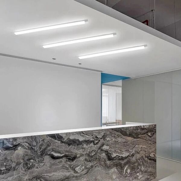 كشاف مستطيل غطاء ثلجي لون الانارة اصفر 30 واط