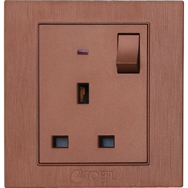 فيش ثلاثي مع مفتاح - 13 امبير