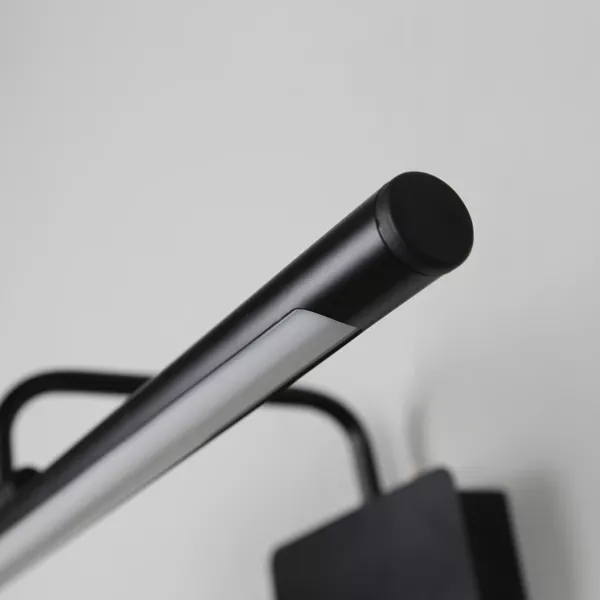 ابليك جداري اسود مع 3 اضاءات 25 واط