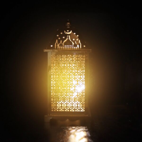 فانوس رمضان روبسن  استيل لون ذهبي مربع  باضاءة LED