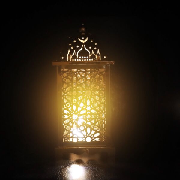 فانوس رمضان راني  استيل لون ذهبي مربع  باضاءة LED
